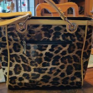 Bravo Beverly hills collection genuine leather leo